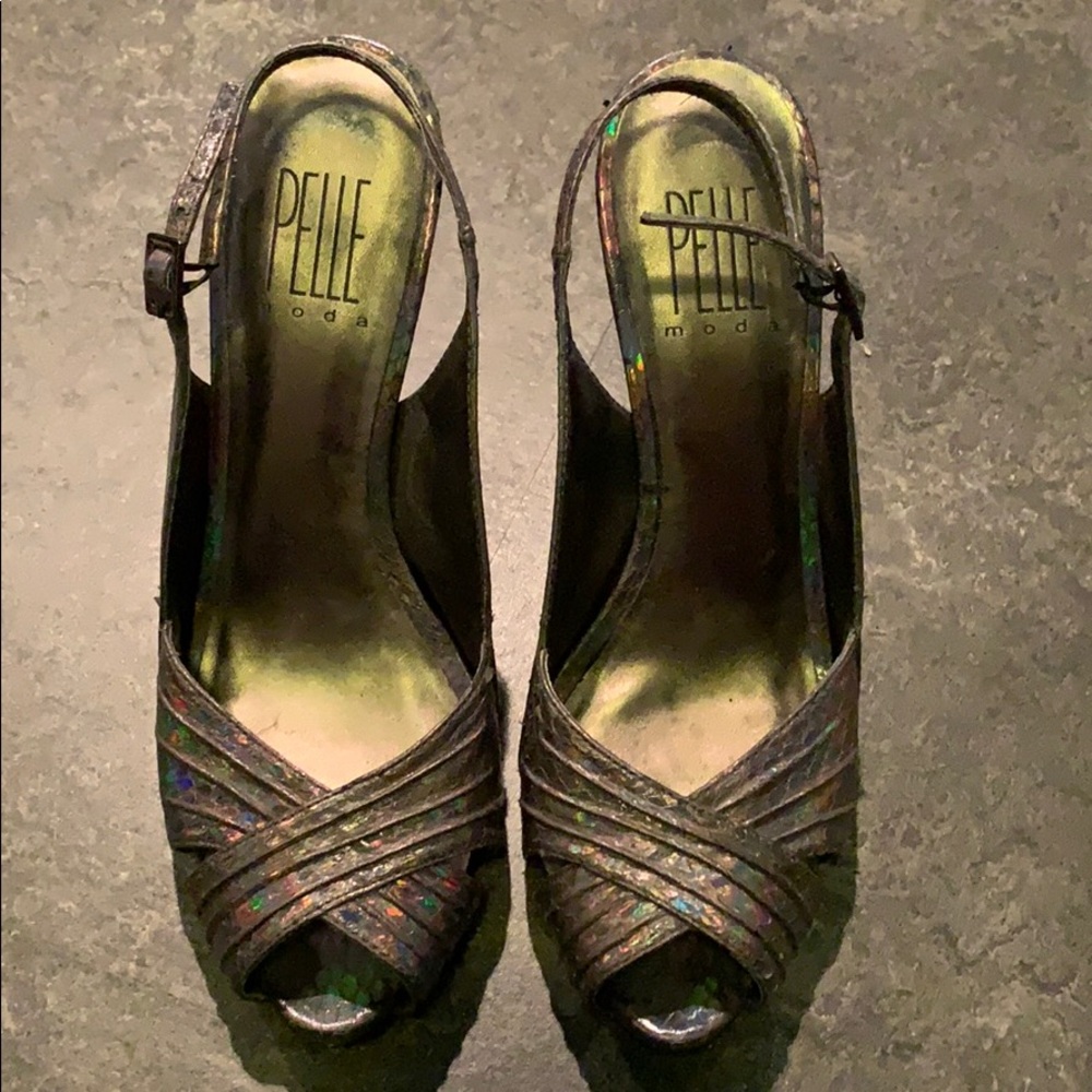 Iridescent heels